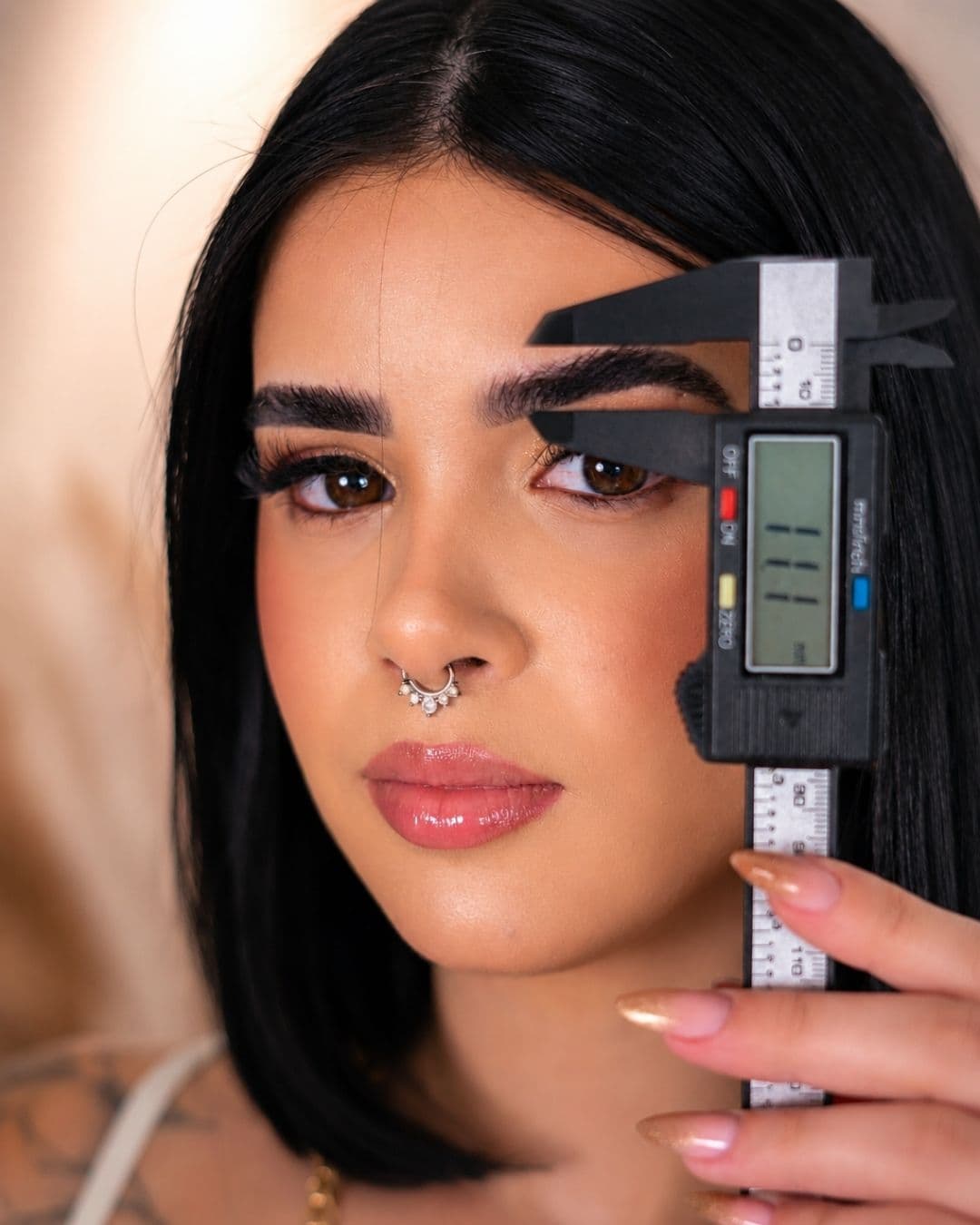 Holga Prado, Permanent Makeup Artist